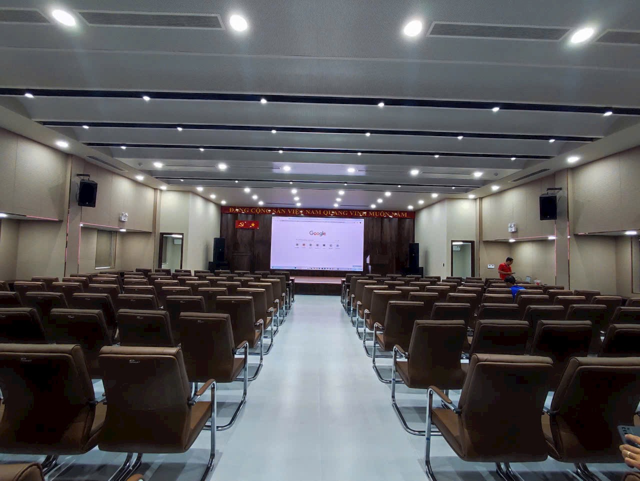Bố cục hoàn thiện bộ dàn âm thanh hội trường tại Cảng Bến Nghé