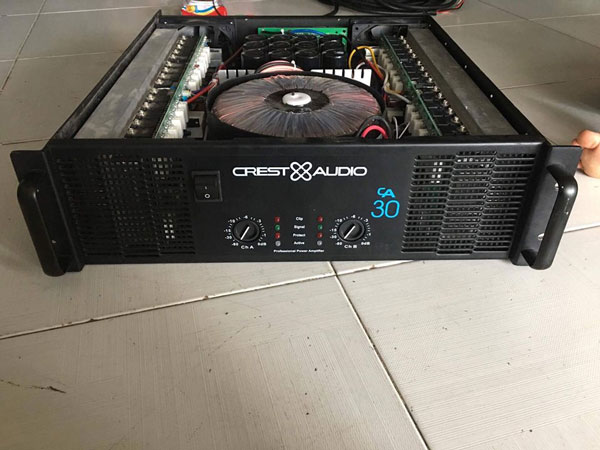 Cục đẩy Crest-Audio CA30 công suất lớn chất lượng