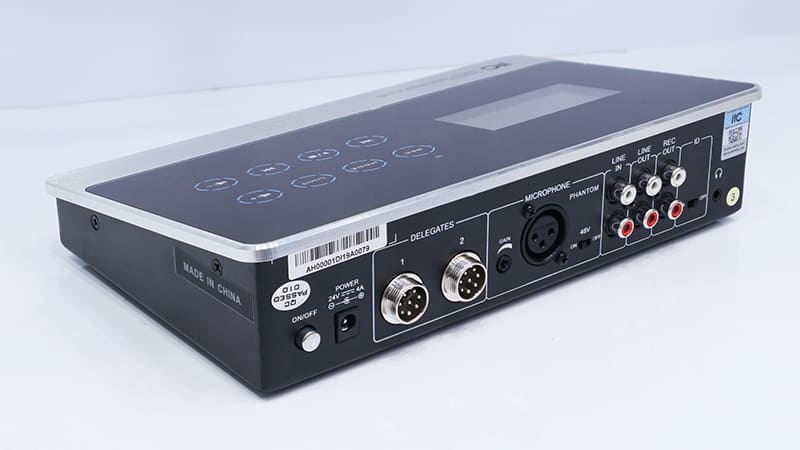 ITC TS-6221M cũng áp dụng các mô-đun để giảm tiếng ổn để xử lý âm thanh