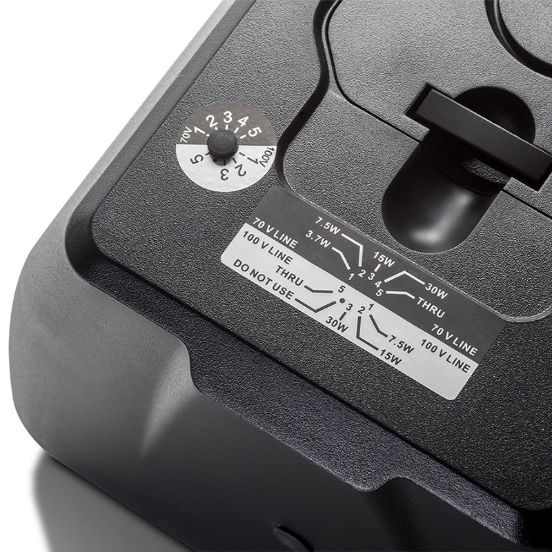 Loa treo tường Control 23-1L có thiết kế nhỏ gọn và đẹp mắt