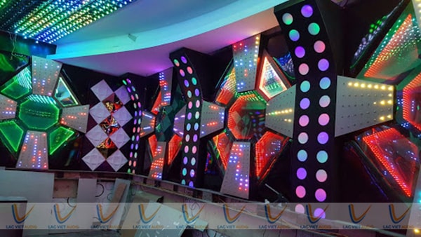 Mẫu phòng karaoke hiện đại kết hợp hiệu ứng 3D