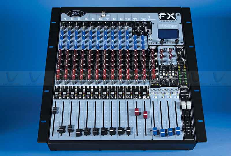 Bàn mixer Peavey FX2-16 có nhiều tính năng hiện đại 
