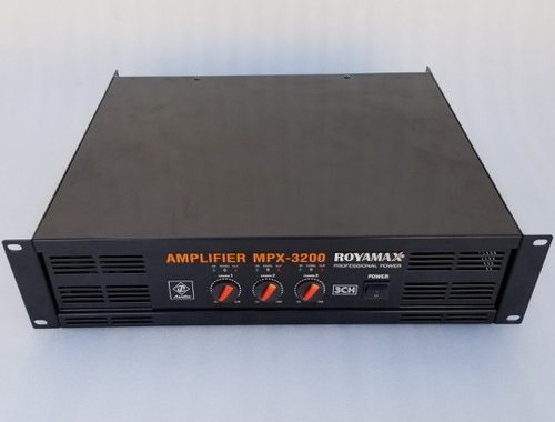 Cục đẩy Royamax MPX 3200 3 kênh