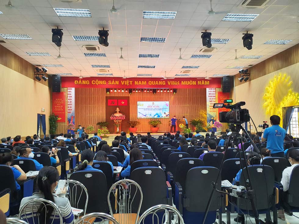 Dự án hệ thống âm thanh ánh sáng hội trường Nhà Văn Hoá Lao Động Thủ Đức