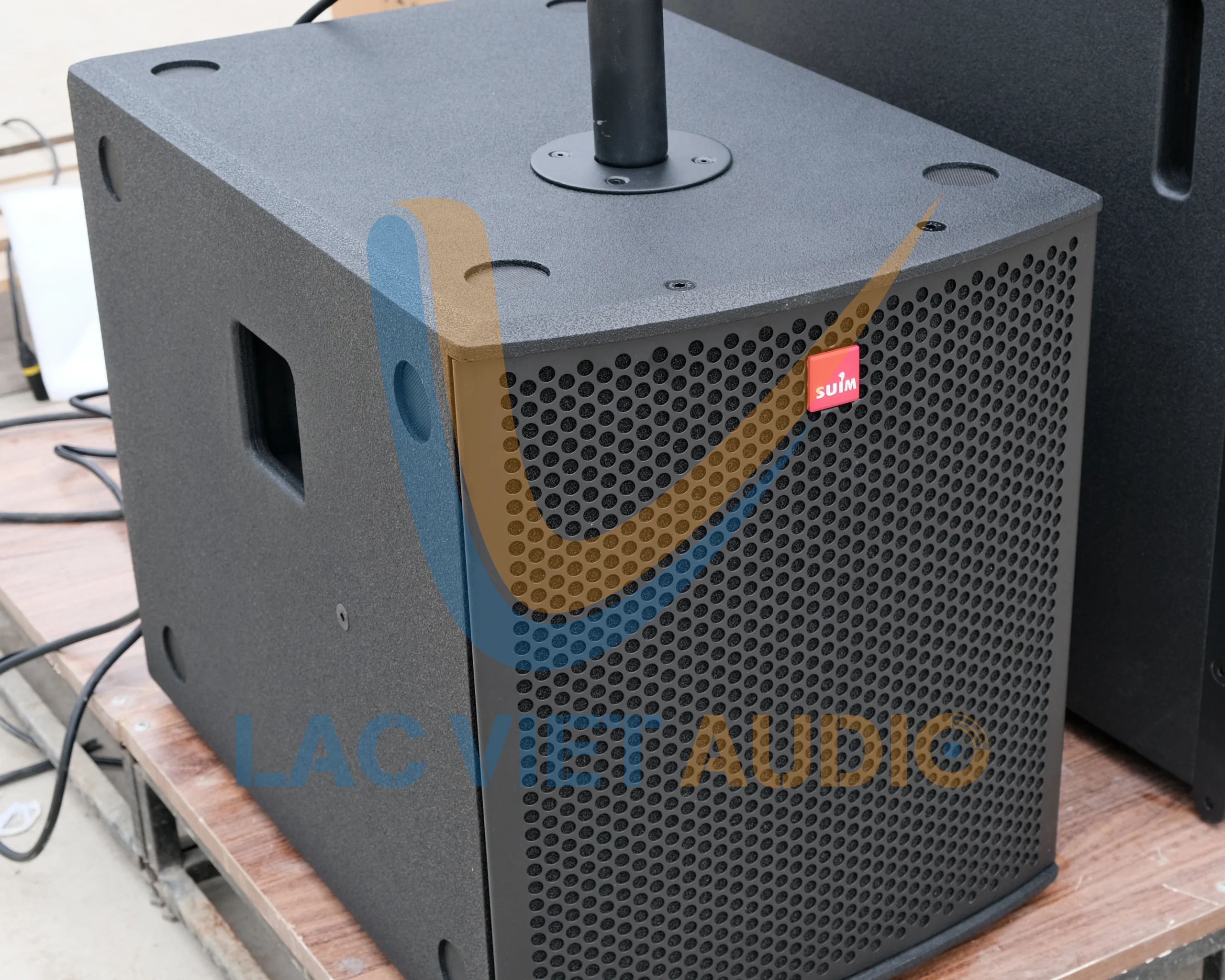 tư-vấn-lựa-chọn-loa-va-micro-phù-phợp-cho-hội-trường-ủy-ban-vịnh-bắc-bộ