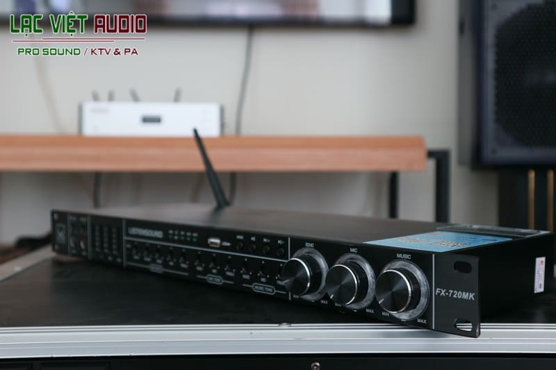 Giới thiệu về sản phẩm Vang cơ karaoke Listensound FX 720MK